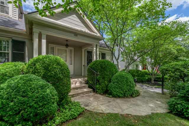 108 Romany Road, Lexington, KY 40502