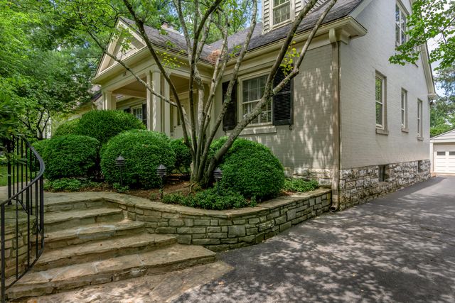 108 Romany Road, Lexington, KY 40502