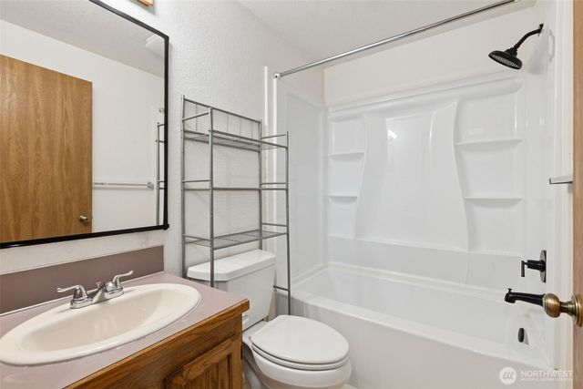 513 Hidden Forest Drive SE, Olympia, WA 98513