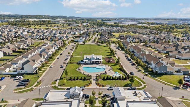 283 Harvest Point Blvd, Spring Hill, TN 37174
