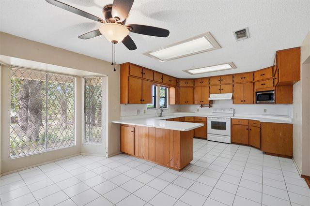 209 County Road 4917, Newark, TX 76071