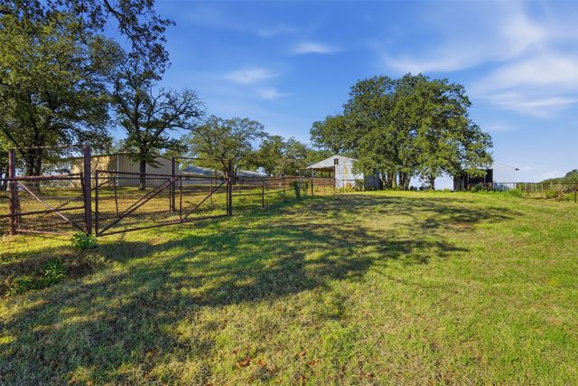 209 County Road 4917, Newark, TX 76071