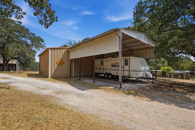 209 County Road 4917, Newark, TX 76071