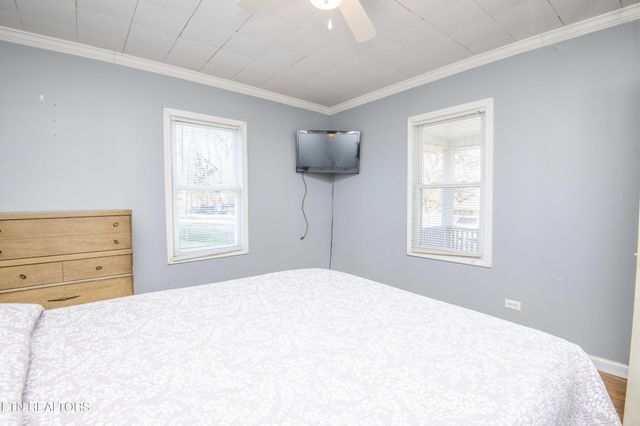 514 W 7th Ave, Lenoir City, TN 37771