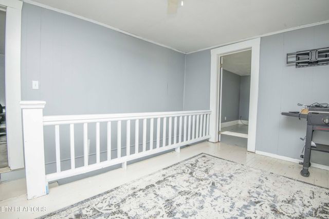 514 W 7th Ave, Lenoir City, TN 37771