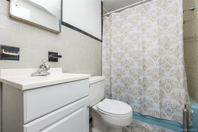 285 Starke Avenue, East Meadow, NY 11554