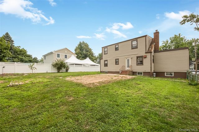 285 Starke Avenue, East Meadow, NY 11554
