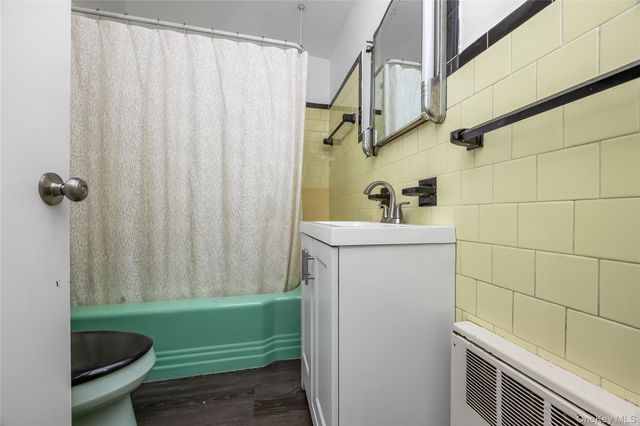 285 Starke Avenue, East Meadow, NY 11554
