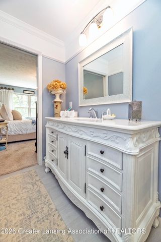 1925 Creek Landing, Haslett, MI 48840
