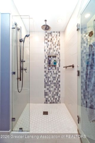 1925 Creek Landing, Haslett, MI 48840