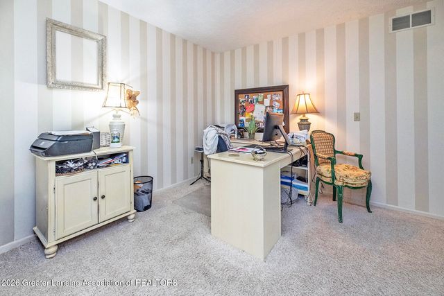 1925 Creek Landing, Haslett, MI 48840