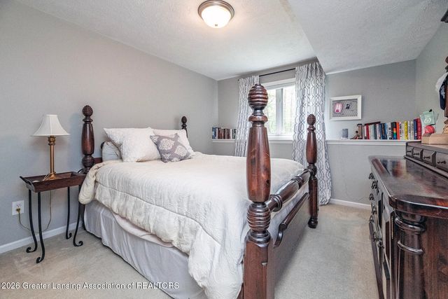 1925 Creek Landing, Haslett, MI 48840