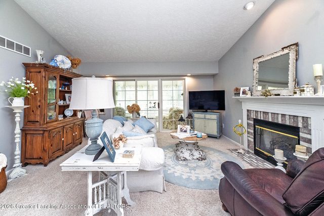 1925 Creek Landing, Haslett, MI 48840