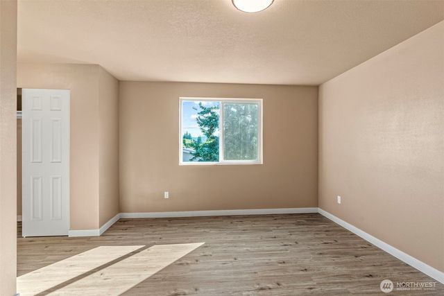 134 Niblett Way, Longview, WA 98632