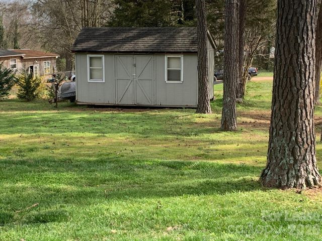 135 Langtree Road, Mooresville, NC 28117
