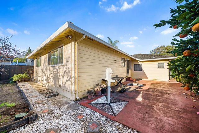 642 14th Avenue, Menlo Park, CA 94025