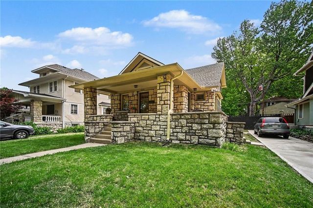 5729 Charlotte Street, Kansas City, MO 64110