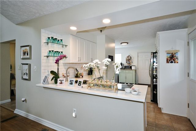 1125 Valleyview Dr, Cecil, PA 15055