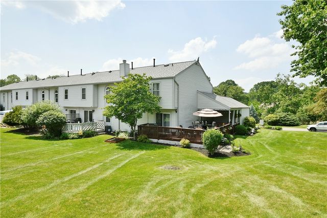 1125 Valleyview Dr, Cecil, PA 15055