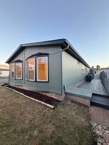 10134 W Mesquite Ln, Boise, ID 83704