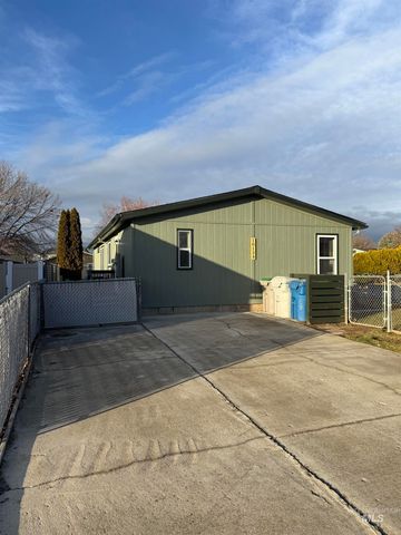 10134 W Mesquite Ln, Boise, ID 83704