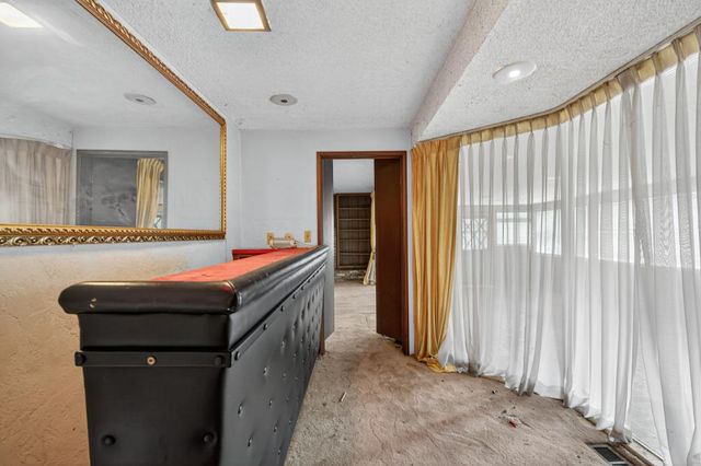 7517 Parkwoods Dr, Stockton, CA 95207