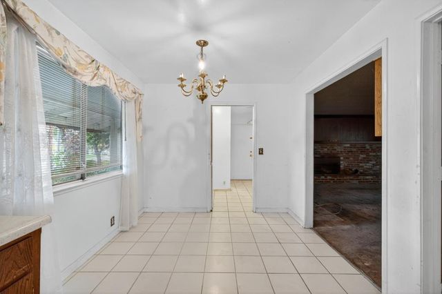 7517 Parkwoods Dr, Stockton, CA 95207