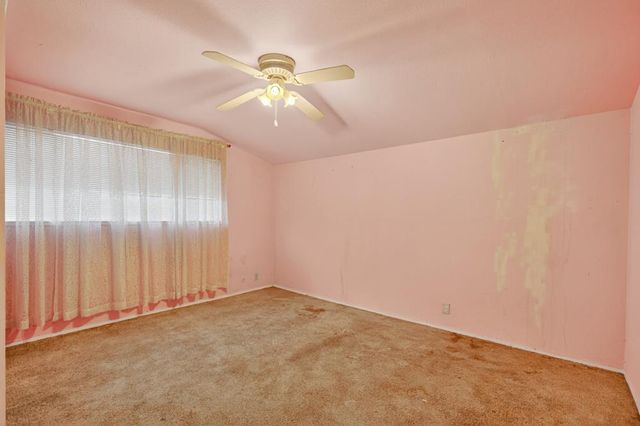 7517 Parkwoods Dr, Stockton, CA 95207