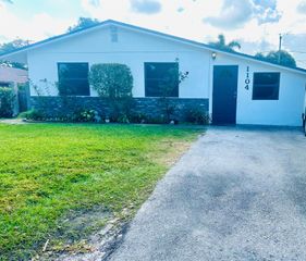 1104 Neoga Street, Jupiter, FL 33458