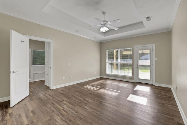 20380 Doral Drive, Huntsville, TX 77320