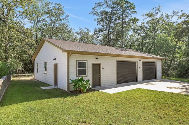 20380 Doral Drive, Huntsville, TX 77320