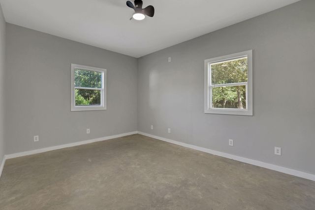 20380 Doral Drive, Huntsville, TX 77320