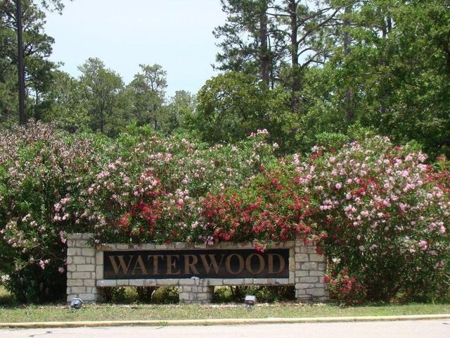 20380 Doral Drive, Huntsville, TX 77320