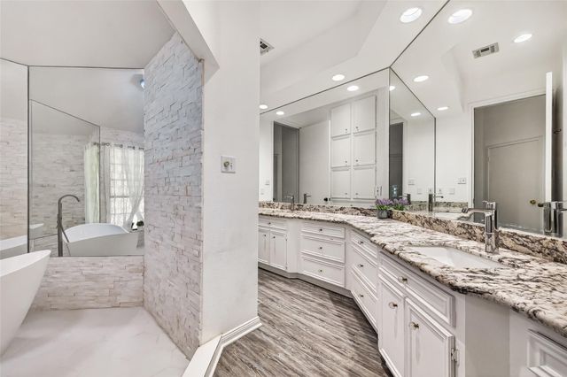 1218 Forest Oak Drive, Altair, TX 77442