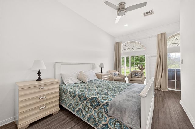 1218 Forest Oak Drive, Altair, TX 77442