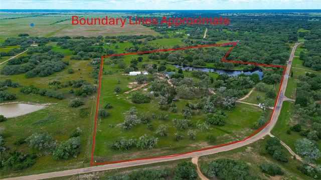 1218 Forest Oak Drive, Altair, TX 77442