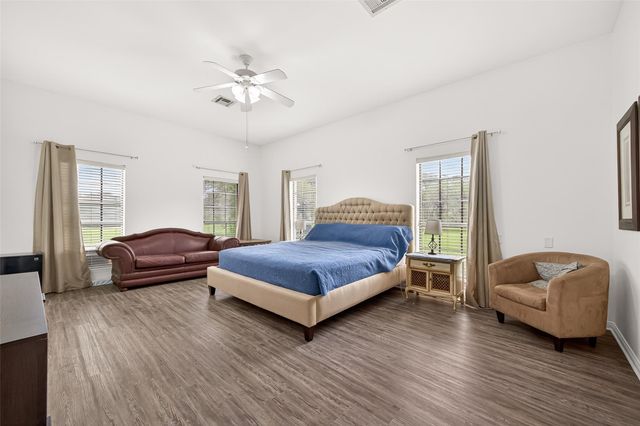 1218 Forest Oak Drive, Altair, TX 77442