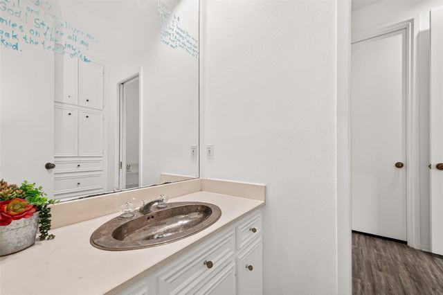 1218 Forest Oak Drive, Altair, TX 77442