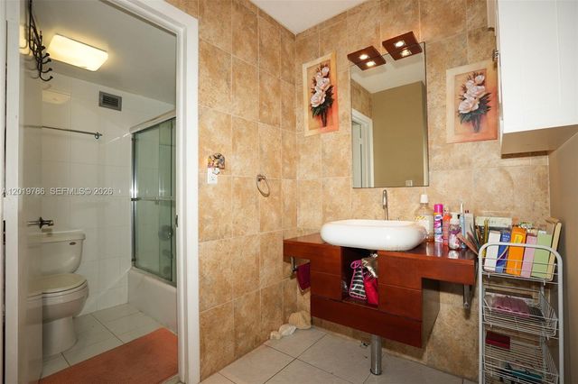 3800 S Ocean Dr 818, Hollywood, FL 33019
