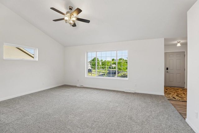 202 Michelle Lane, Cottage Grove, WI 53527