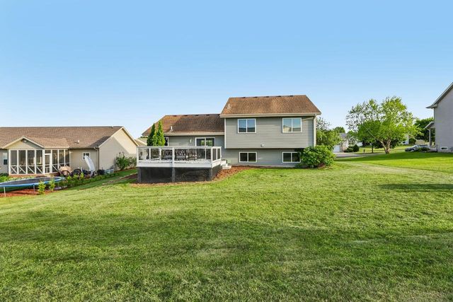 202 Michelle Lane, Cottage Grove, WI 53527