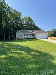114 Dove Meadow Lane, Statesville, NC 28625