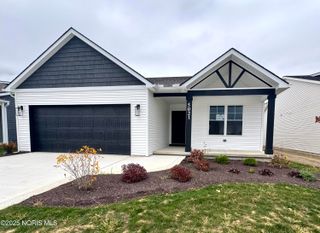 5021 Easton Drive, Oregon, OH 43616