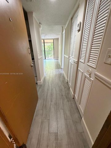 14421 N Kendall Dr 412M, Miami, FL 33186