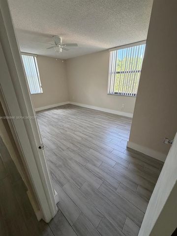 14421 N Kendall Dr 412M, Miami, FL 33186