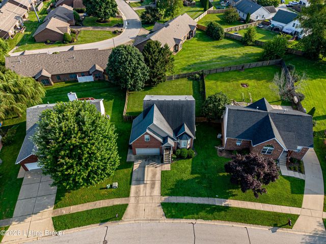 1125 Summit Dr, Shelbyville, KY 40065
