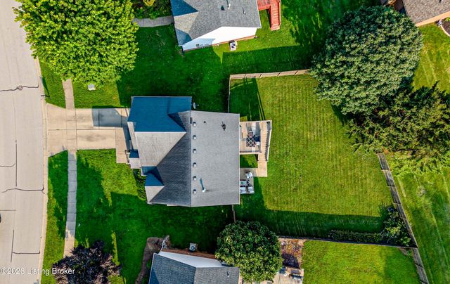 1125 Summit Dr, Shelbyville, KY 40065