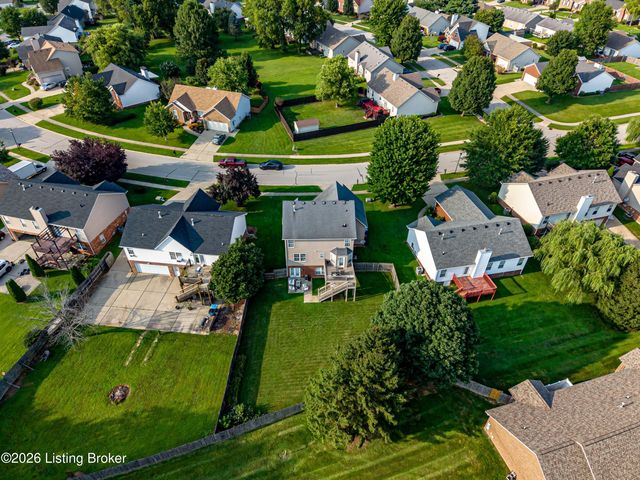 1125 Summit Dr, Shelbyville, KY 40065