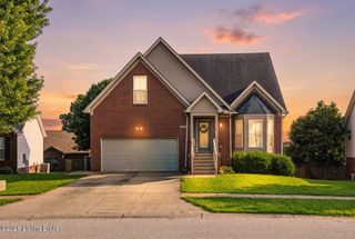 1125 Summit Dr, Shelbyville, KY 40065