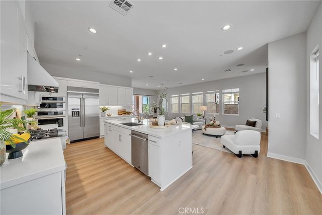 141 Edna, Lake Forest, CA 92630